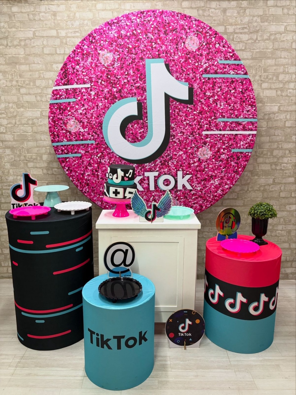 Tik Tok  Kit Ouro    - Iara Maria Arruda da Silva