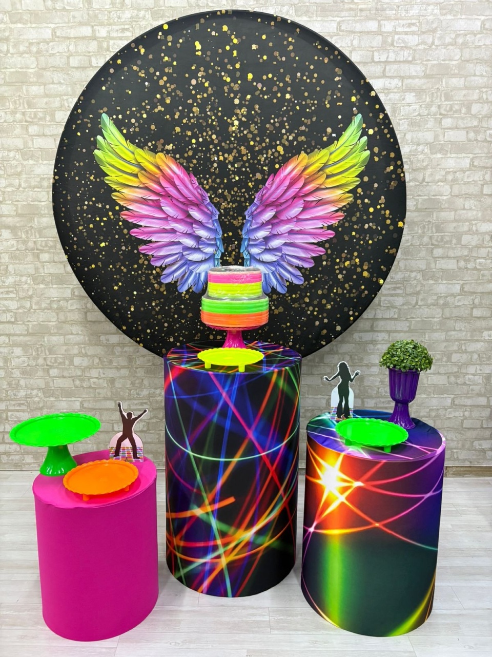 Balada  Neon Asa Kit Prata      - Iara Maria Arruda da Silva