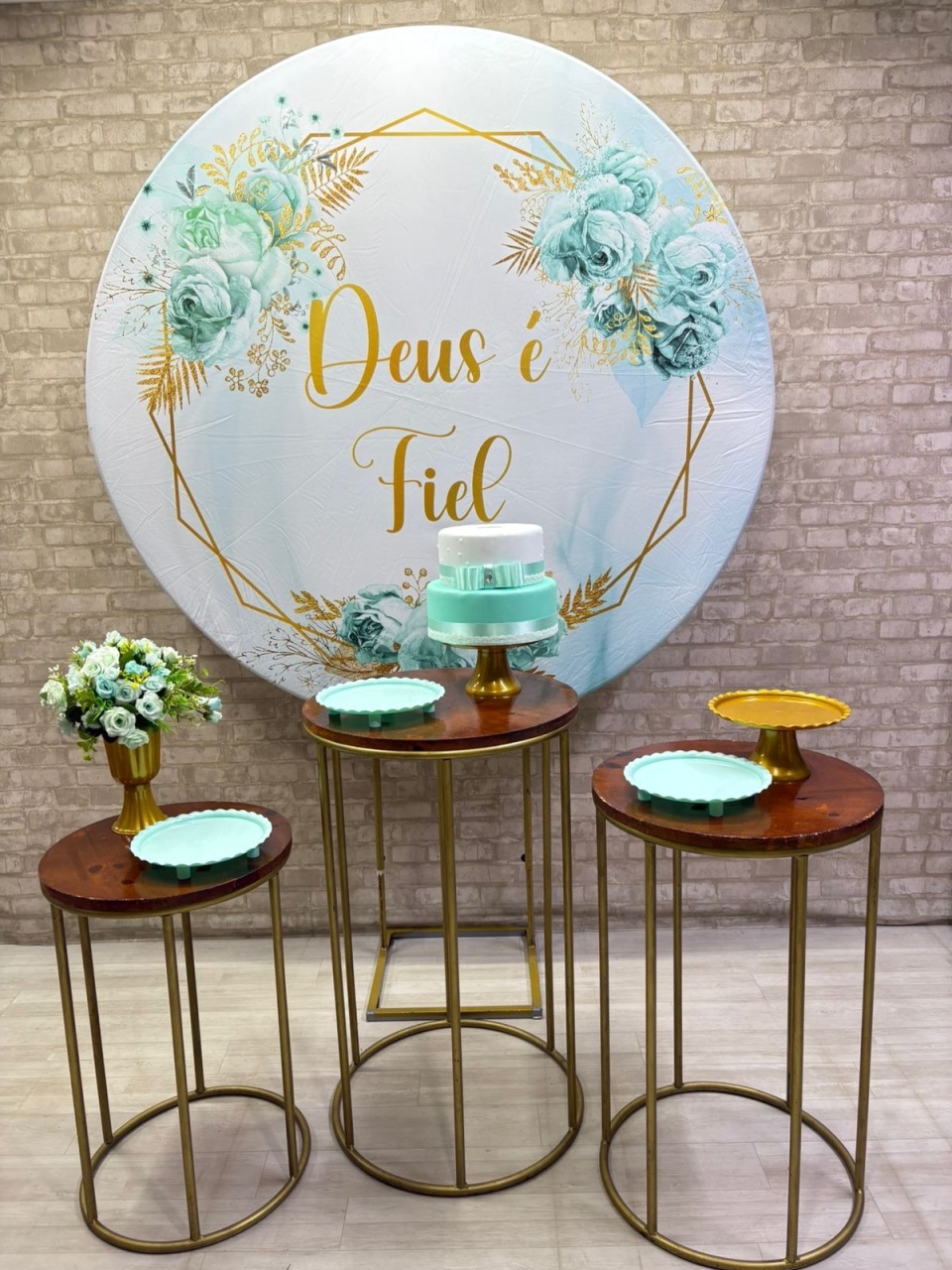 Deus É Fiel  Kit Prata    - Iara Maria Arruda da Silva