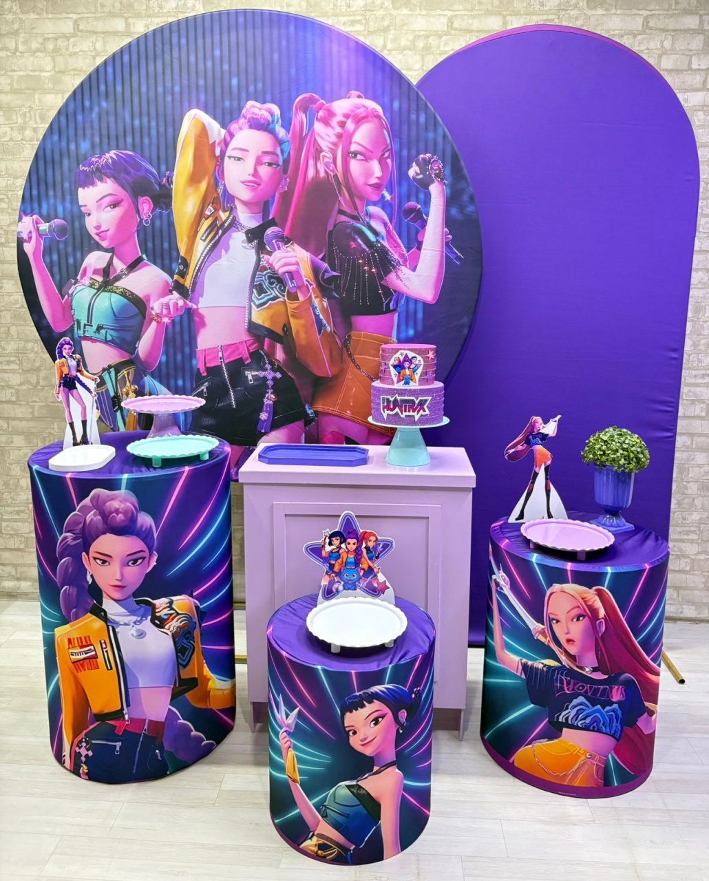 Guerreiras Do K-Pop  Kit Diamante - Iara Maria Arruda da Silva