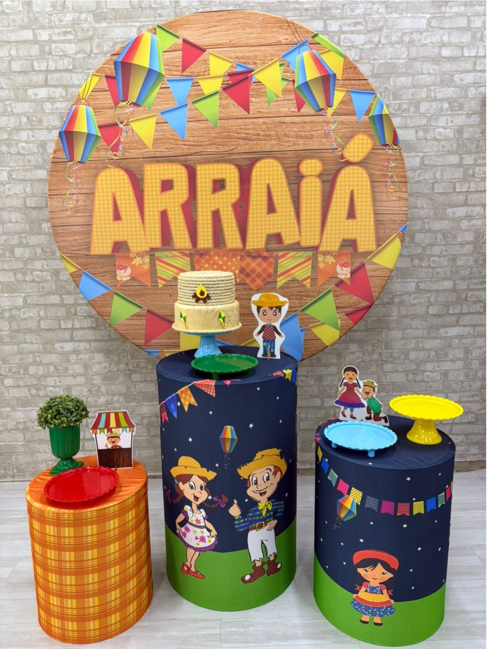 Festa Junina Kit Prata (Arraiá) - Iara Maria Arruda da Silva