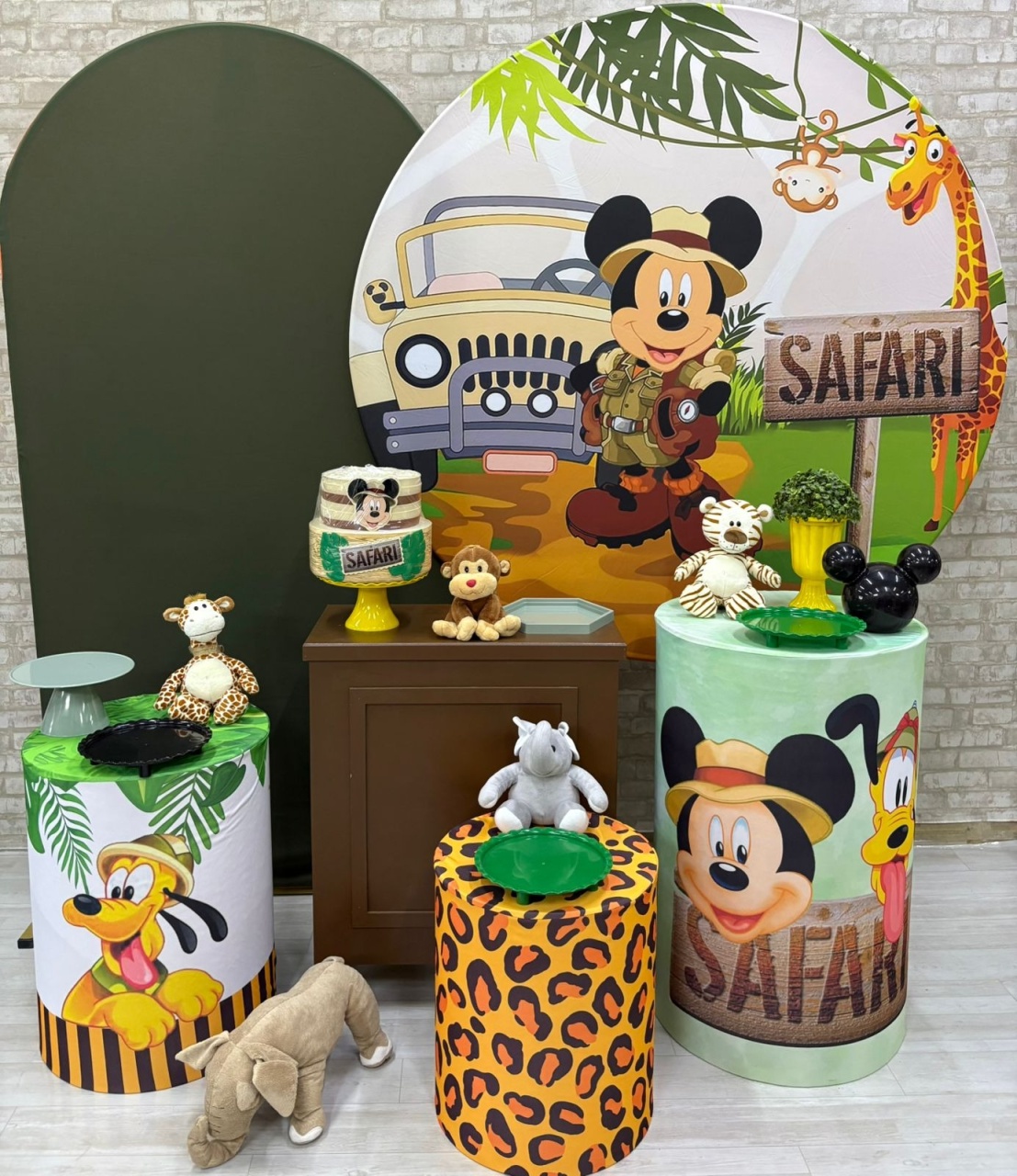 Mickey Safari  Kit Diamante  - Iara Maria Arruda da Silva