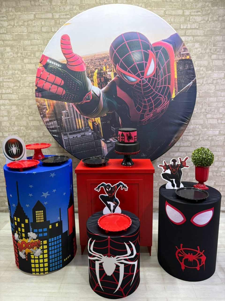 Homem Aranha  Kit Ouro  - Iara Maria Arruda da Silva