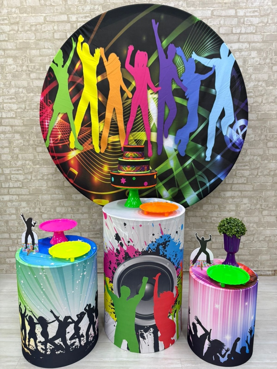 Balada  Neon  Kit Prata      - Iara Maria Arruda da Silva