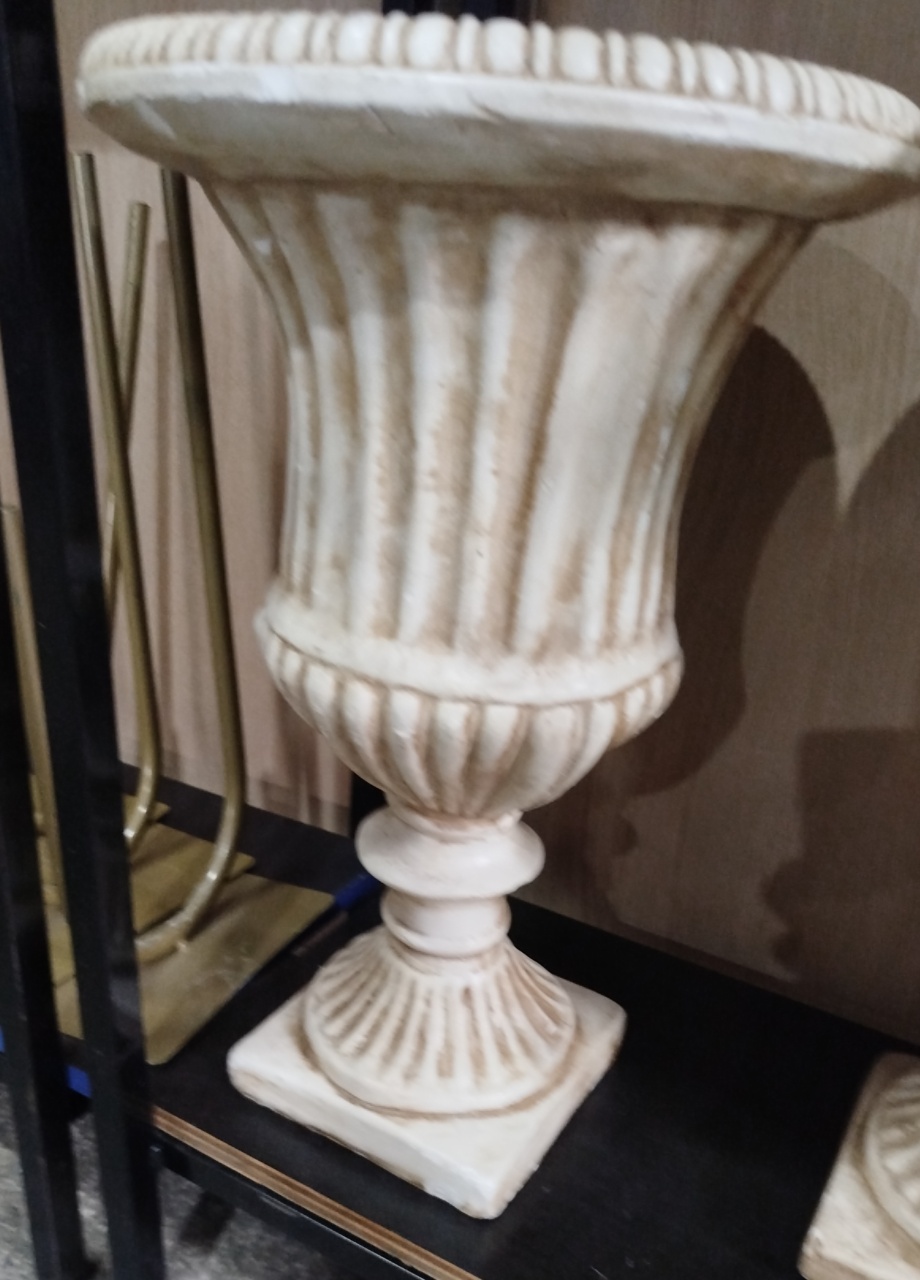 Vaso de Gesso Grande - EGL Locações Ltda