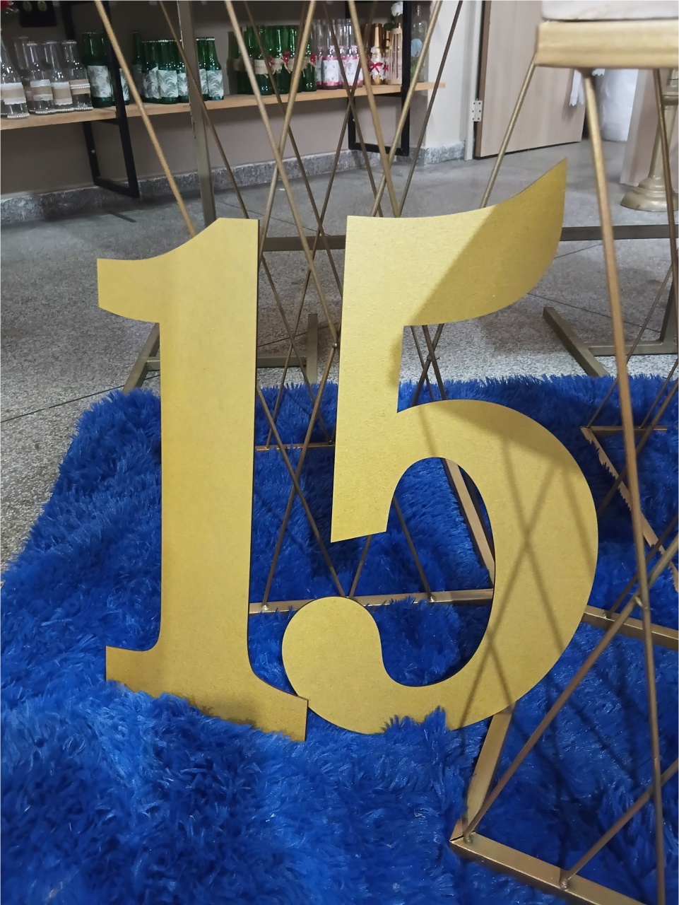 15 Mdf Dourado - Elisangela Gimenez Locações Ltda