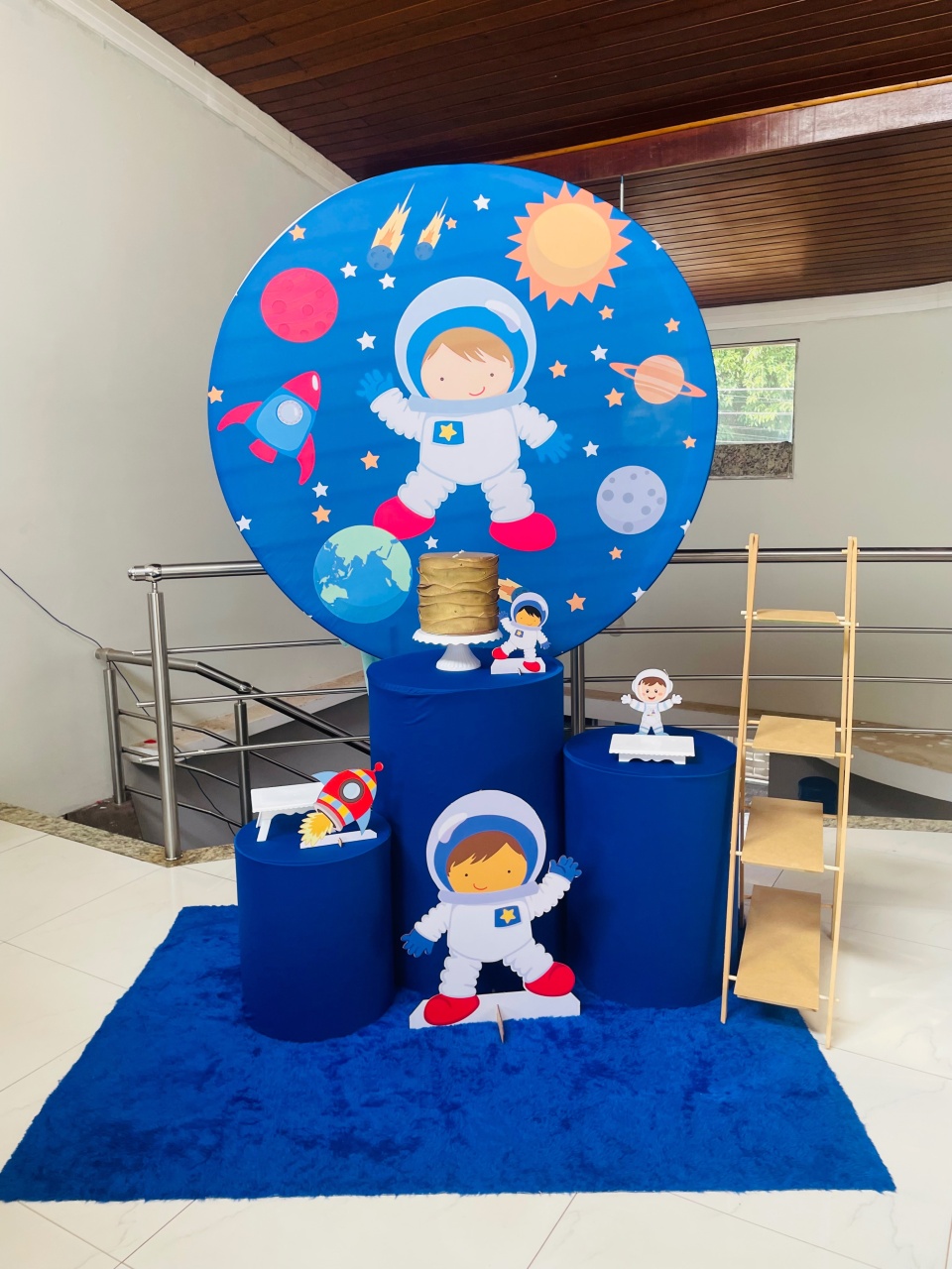 Pegue E Monte Kit P1 Astronauta Com Escadinha - Pallacius Festas