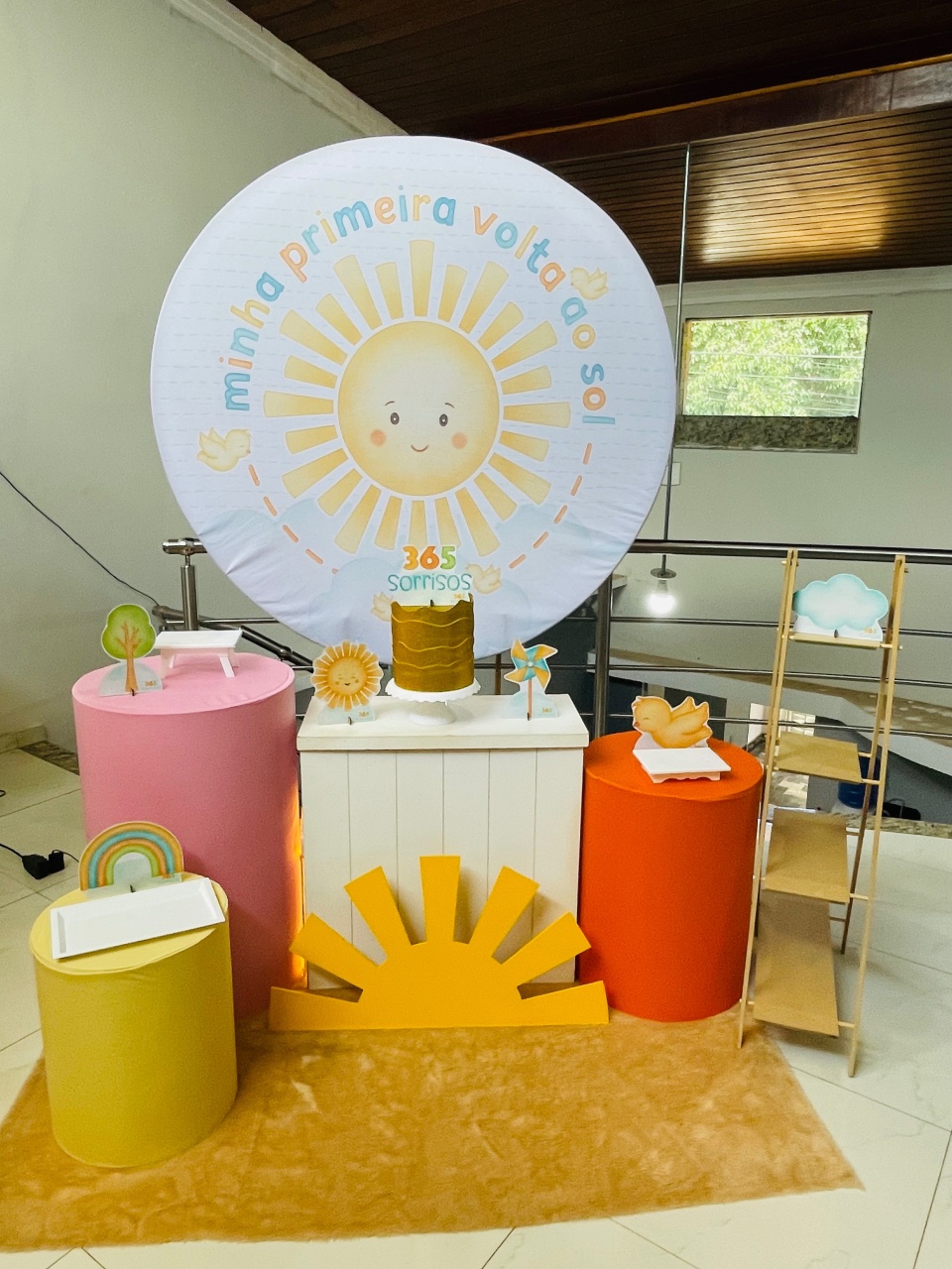 Pegue E Monte Kit M1 Primeira Volta Ao Sol Com Escadinha  - Pallacius Festas
