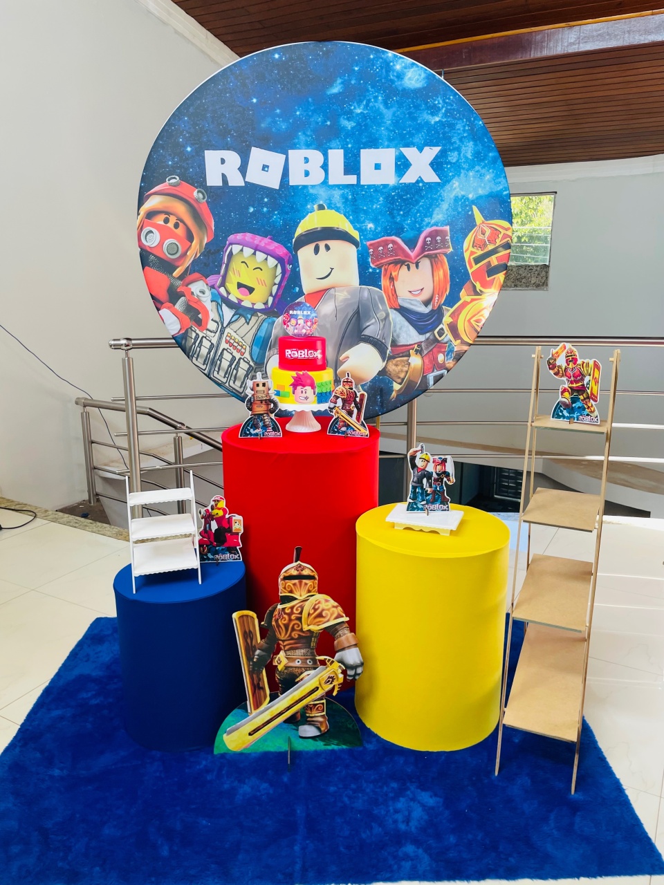Pegue E Monte Kit P1 Roblox Com Escadinha - Pallacius Festas