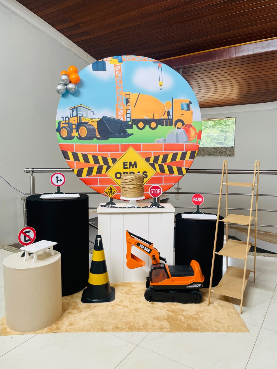 Construção Civil -Trator - Caminhão - Kit M1 Com Escadinha - Pegue E Monte - Pallacius Festas