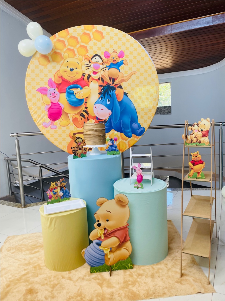 Ursinho Pooh Básico Kit P1 Com Escadinha - Pegue E Monte - Pallacius Festas