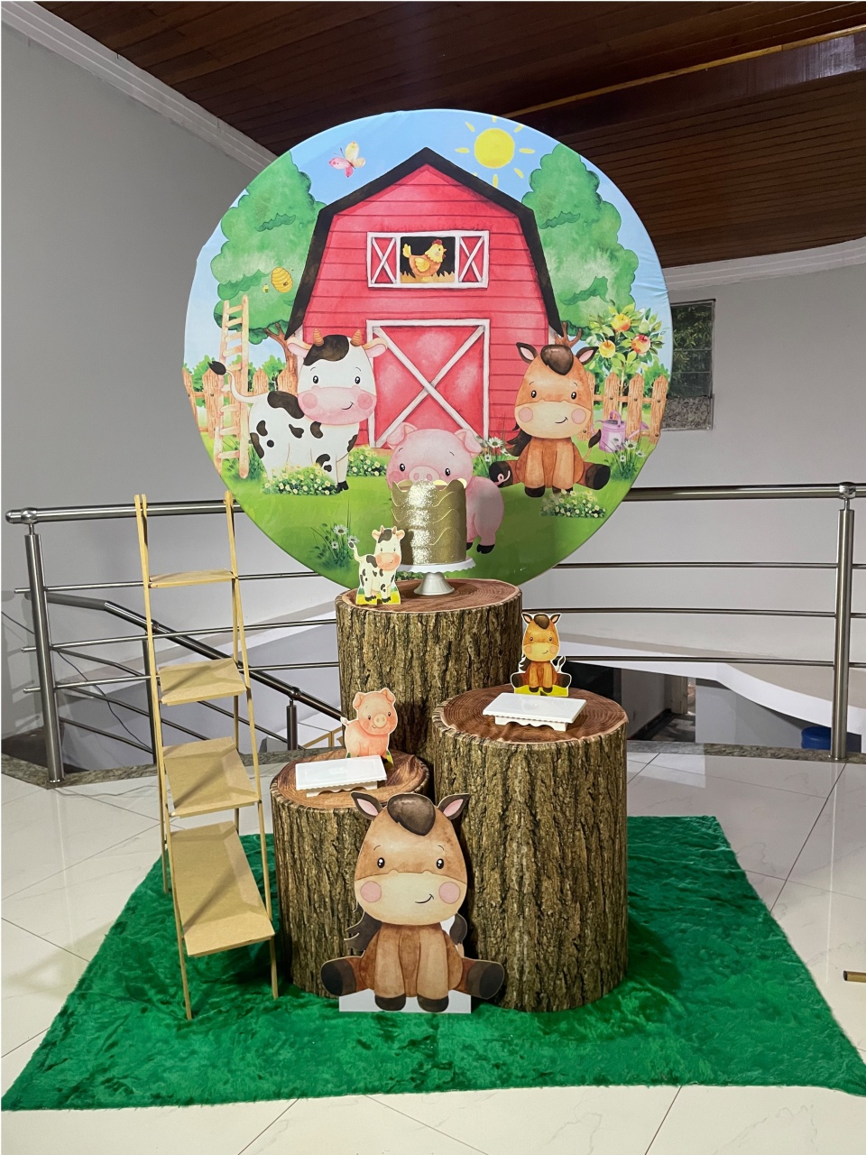 Fazendinha Vermelha Cpa 2 - Kit P1 Com Escadinha - Pegue E Monte - Pallacius Festas