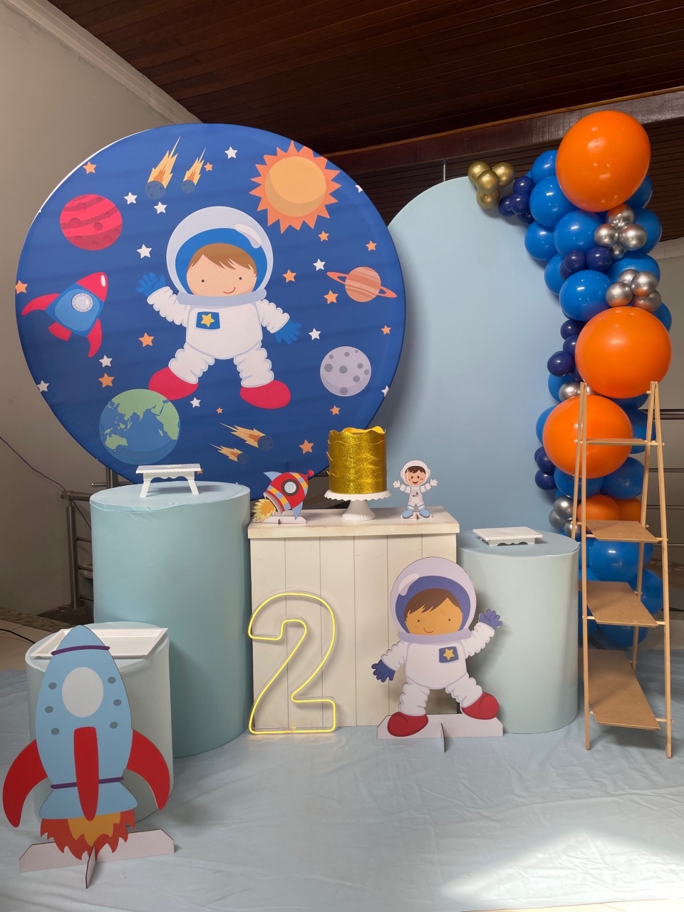 Pegue E Monte Kit Gg Astronauta Tons Claros - Pallacius Festas