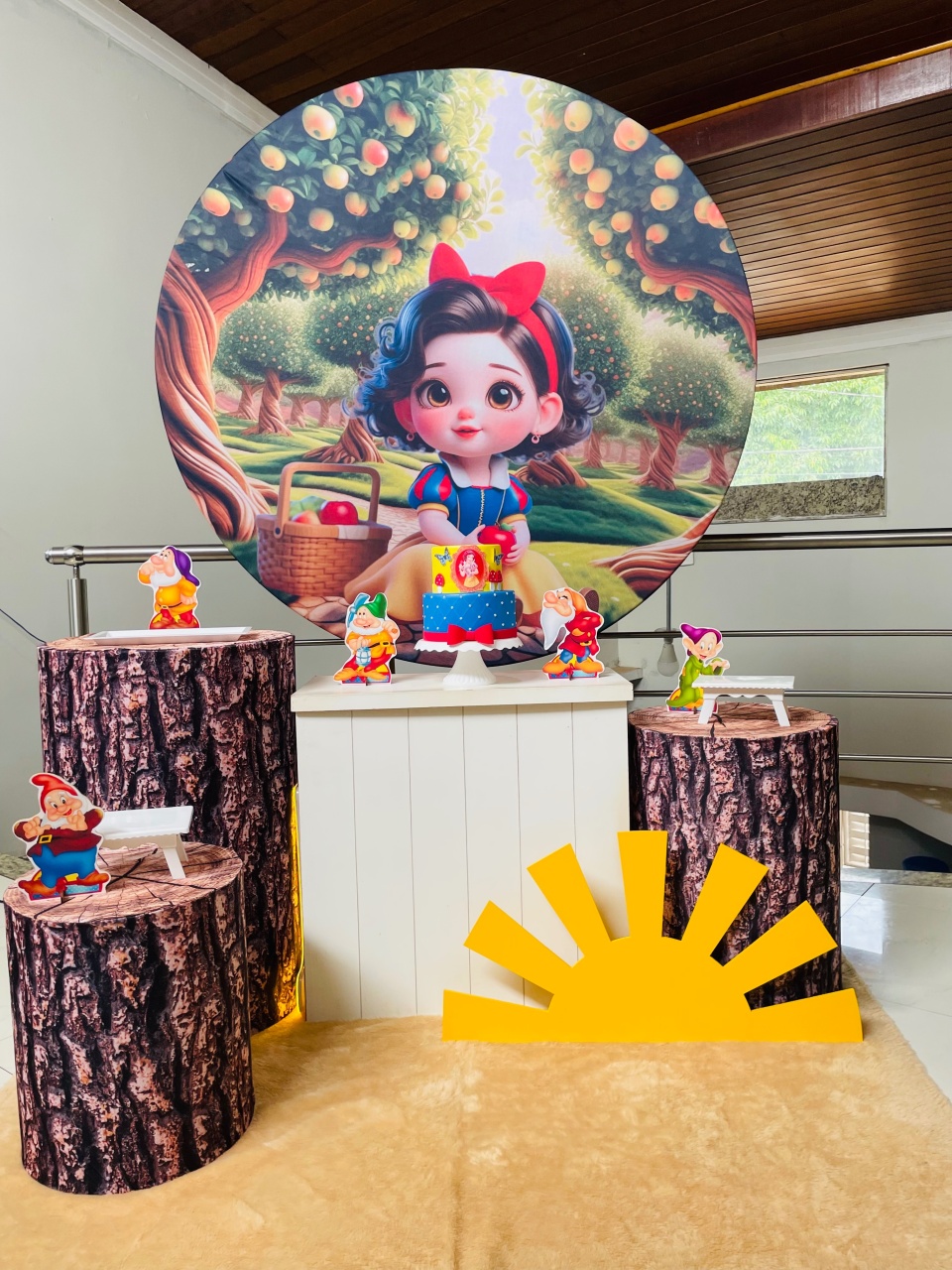 Pegue E Monte Kit M Branca de Neve Baby (Troncos) - Pallacius Festas