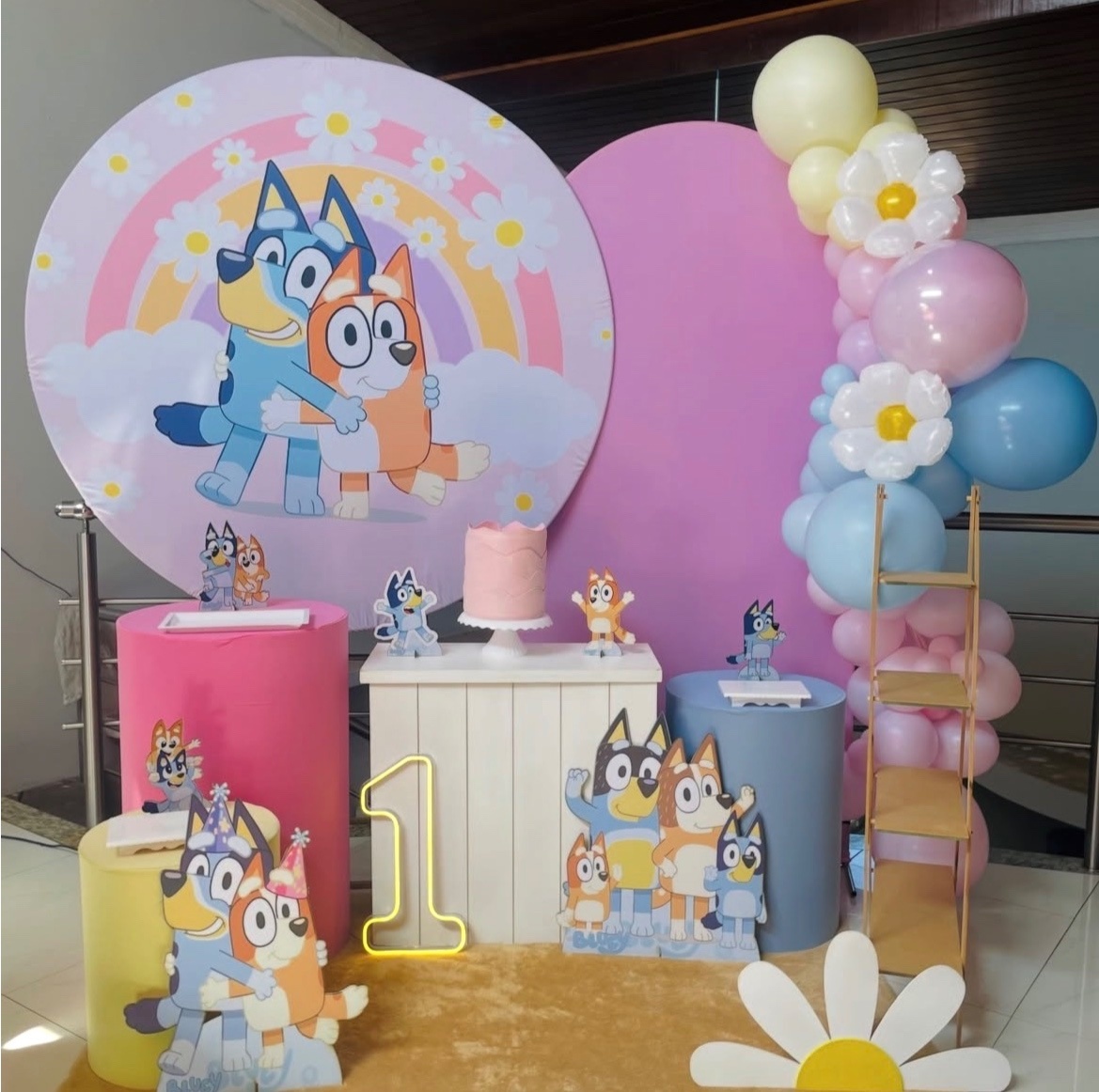 Bluey Margaridas Com Rosa - Kit G1 - Pegue E Monte Adicional de Display  - Pallacius Festas