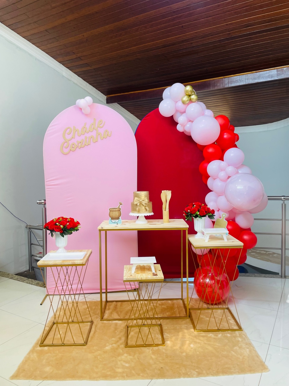 Luxo Kit G de Chá de Cozinha Rosa E Vermelho Mesinha Treliça - Pallacius Festas