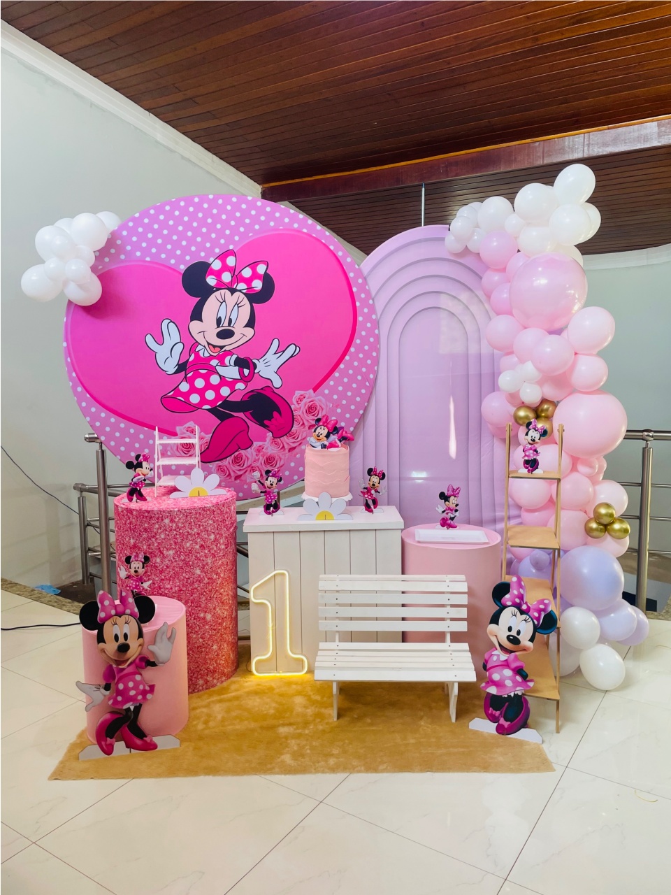 Minnie Rosa Glitter Ref 12 - Kit G3 Com Banquinho E Led- Pegue E Monte (Cópia 1) - Pallacius Festas