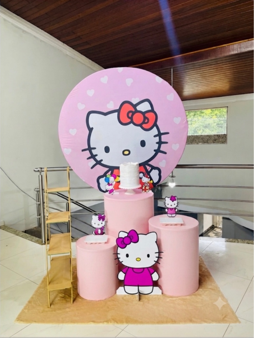 Hello Kitty Rostinho Op 2 - Kit P1 Com Escadinha - Pegue E Monte - Pallacius Festas