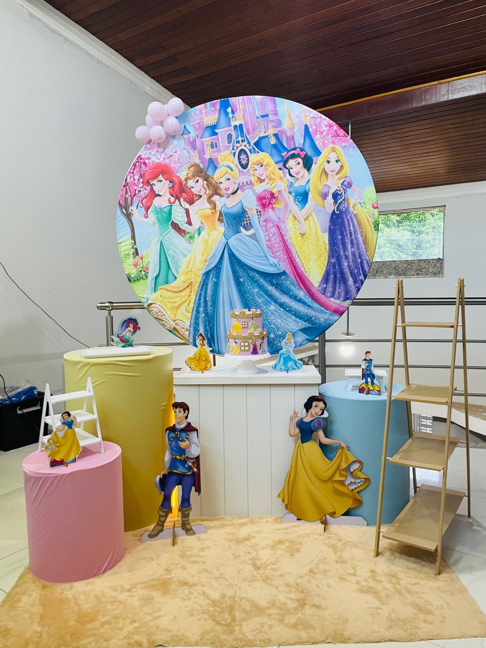 Pegue E Monte Kit M1 Princesas Com Escadinha  - Pallacius Festas