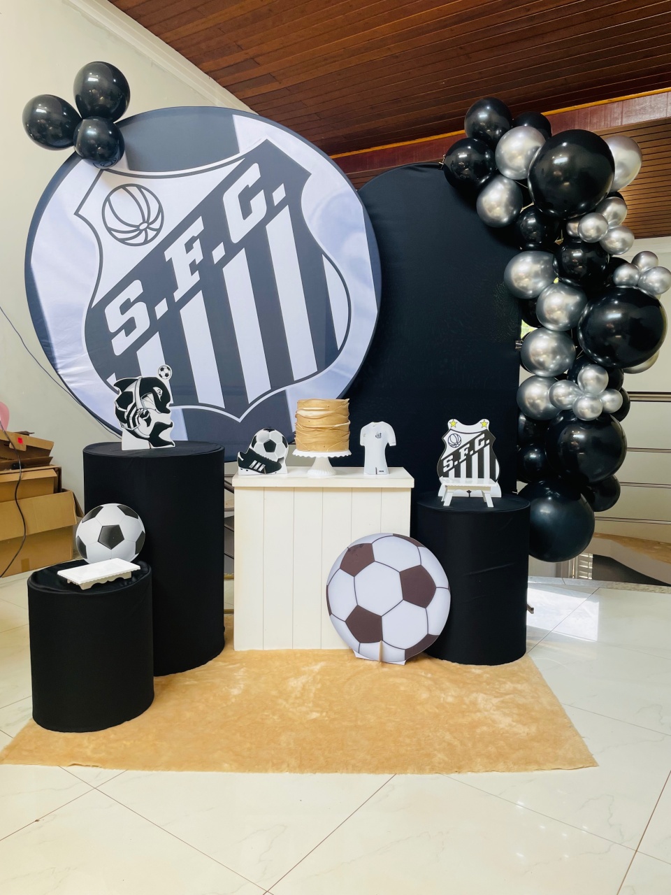 Pegue E Monte Kit G Santos  - Pallacius Festas
