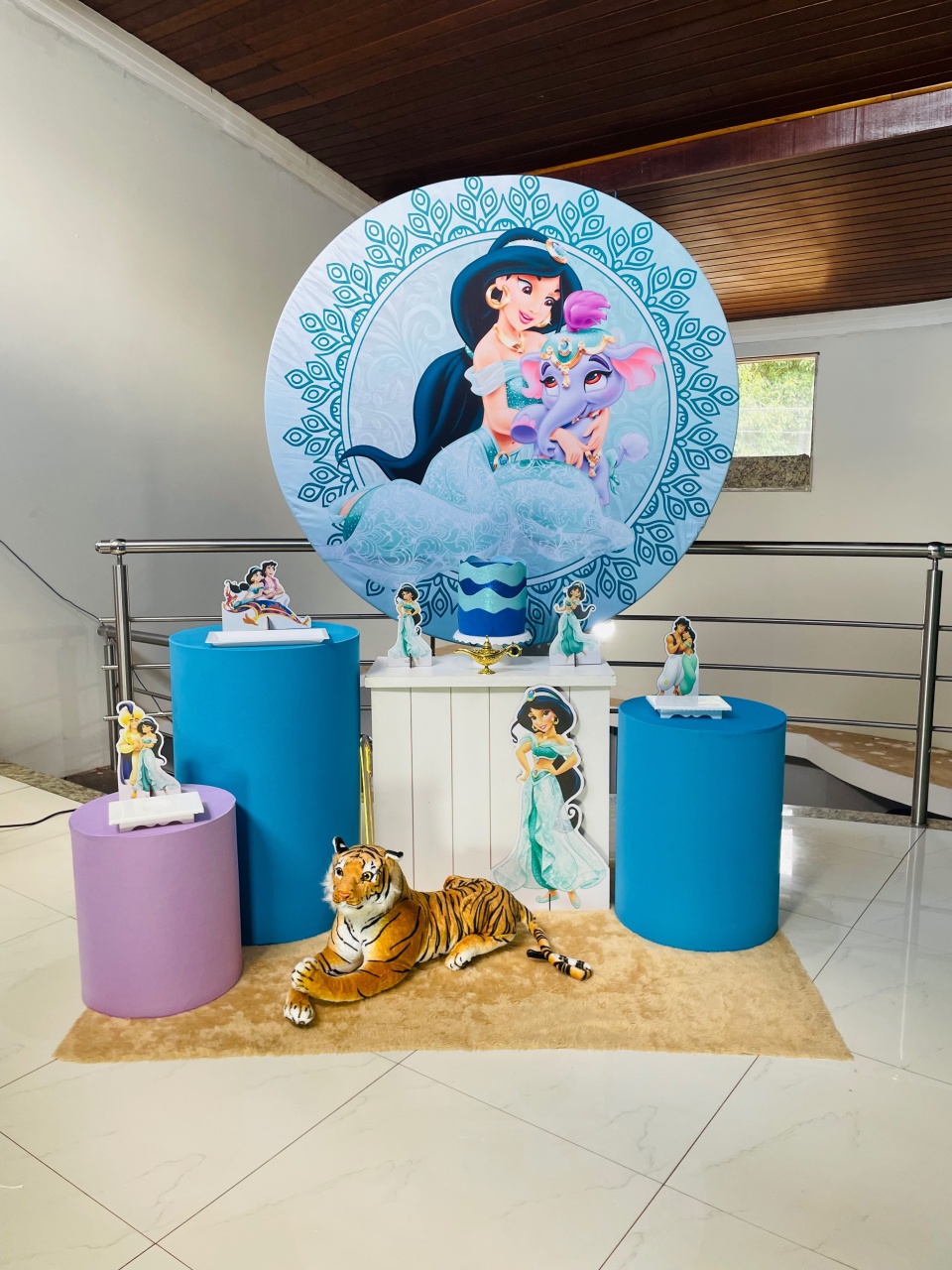 Jasmine Kit M - Pegue E Monte  - Pallacius Festas