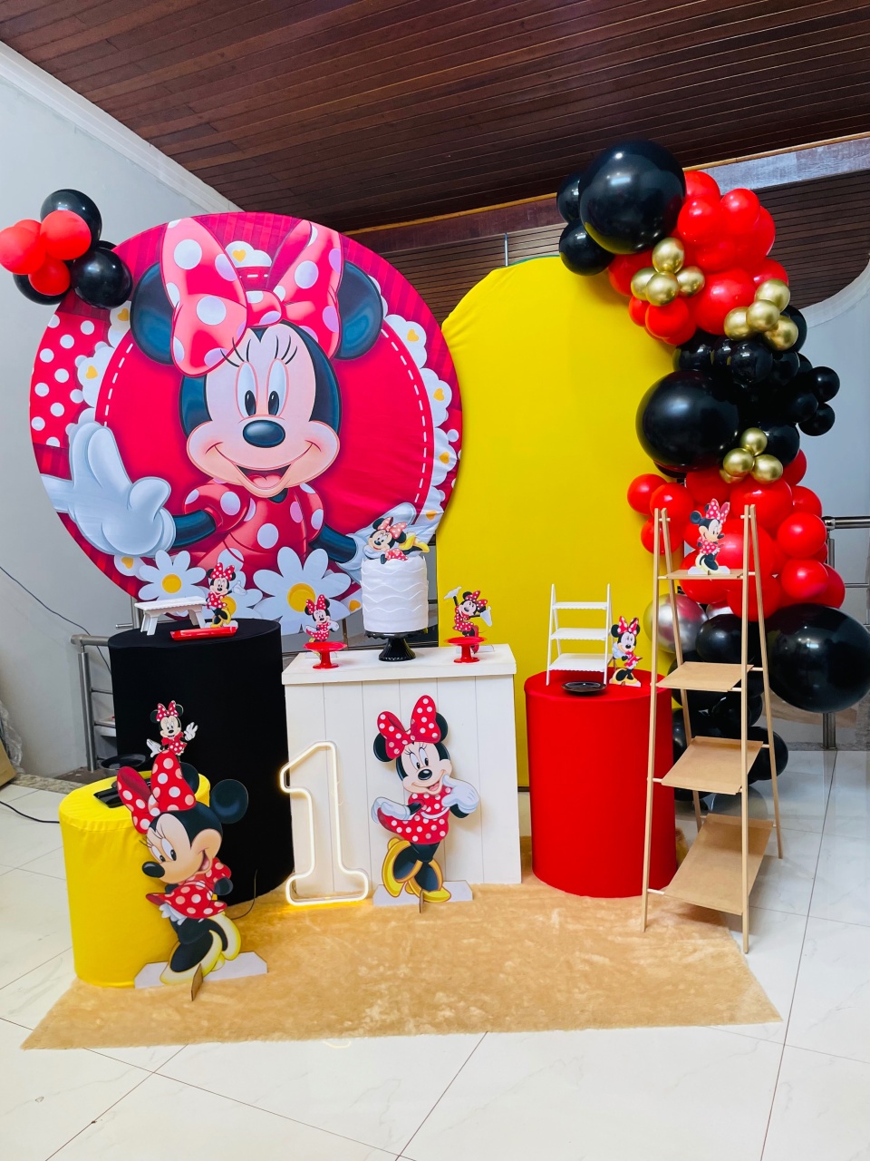 Minnie Vermelha Fundo Amarelo - Kit G1 - Pegue E Monte (Com Led) - Pallacius Festas