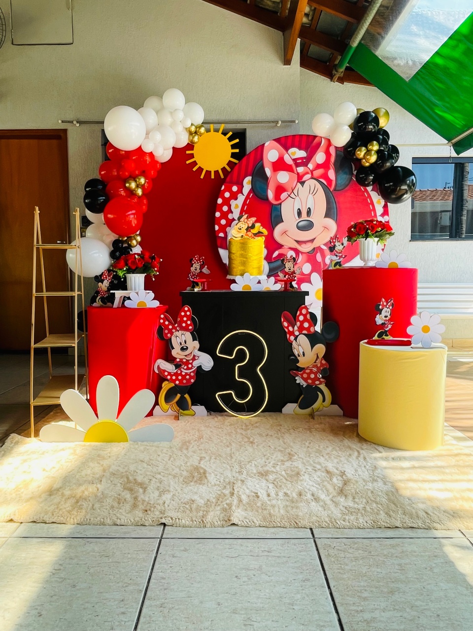 Minnie Vermelha Fundo Amarelo - Kit G4 - Pegue E Monte Solzinho E Margaridas - Pallacius Festas
