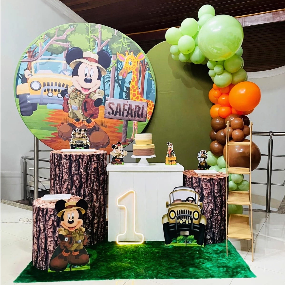 Mikey No Safari (Verde) - Kit G1 Com Led - Pegue E Monte - Pallacius Festas