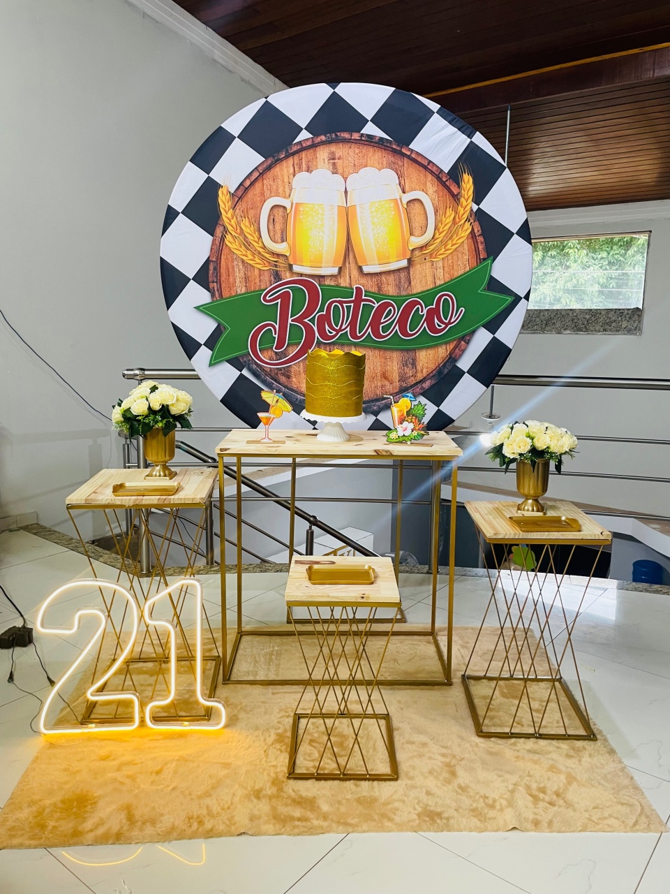 Pegue E Monte Kit M Boteco E Cerveja Rústico Treliça Com Números de Led - Pallacius Festas