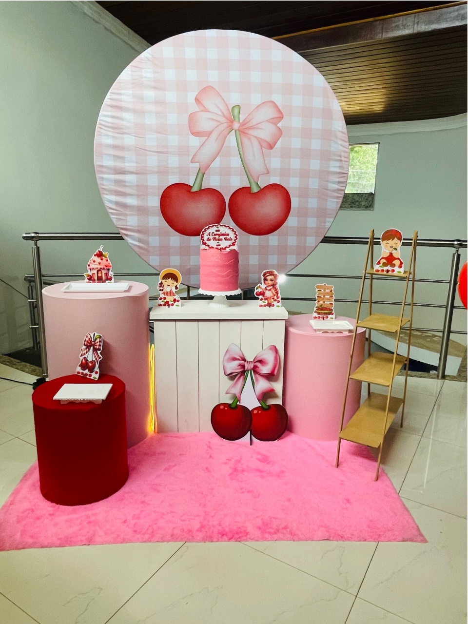 A Cerejinha - Kit M1 Com Escadinha - Pegue E Monte - Pallacius Festas