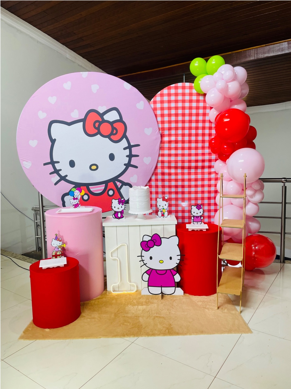 Hello Kitty Rostinho - Kit G1 Com Led - Pegue E Monte - Pallacius Festas