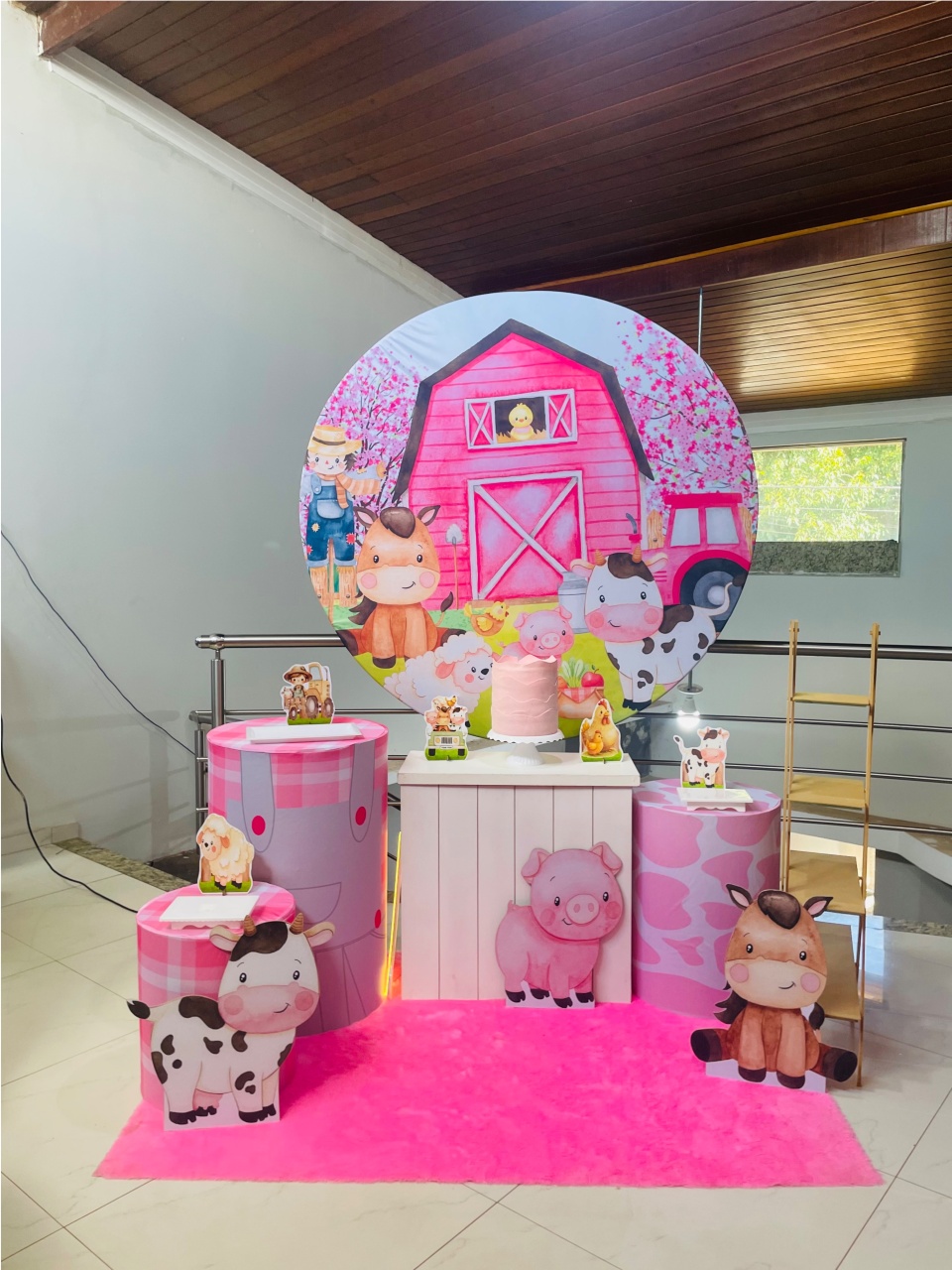 Fazendinha Rosa 2 - Kit M1 Com Escadinha - Pegue E Monte - Pallacius Festas