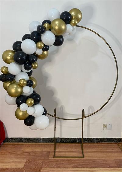 Meio Arco de Balões 1,8 Detalhes - Cristina Locações 