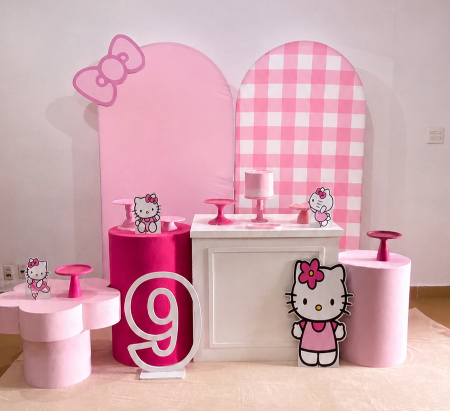 Hello Kitty Rosa - Cristina Locações 