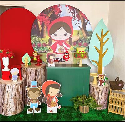 Chapeuzinho Vermelho Luxo 3 + Painel Árvore - Cristina Locações 