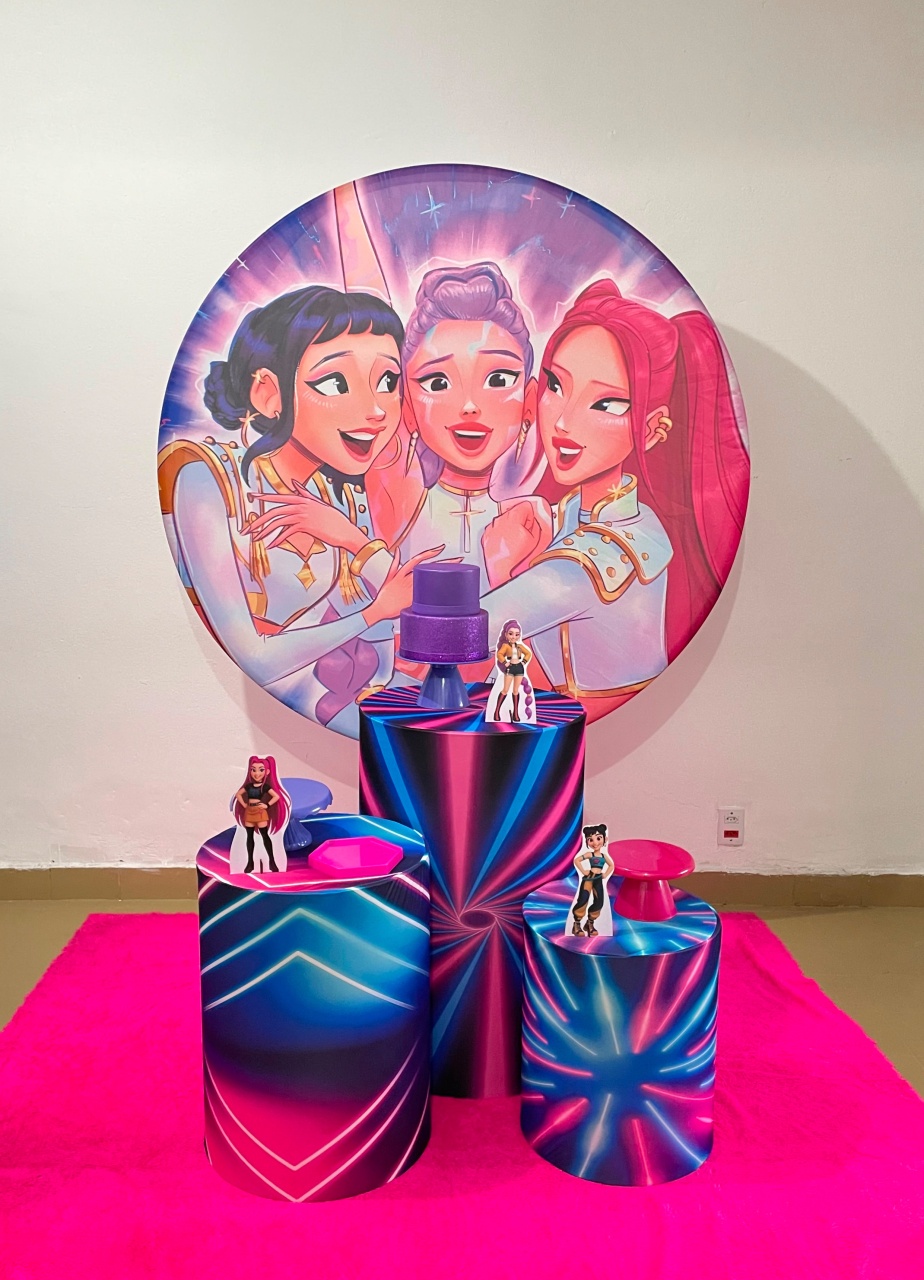 Guerreiras Do K-Pop Trio Personalizado - Cristina Locações 