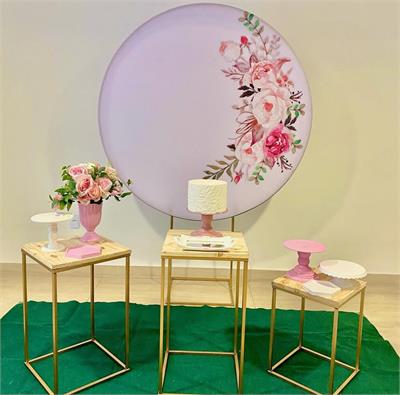 Floral Rosa Trio Mesas - Cristina Locações 