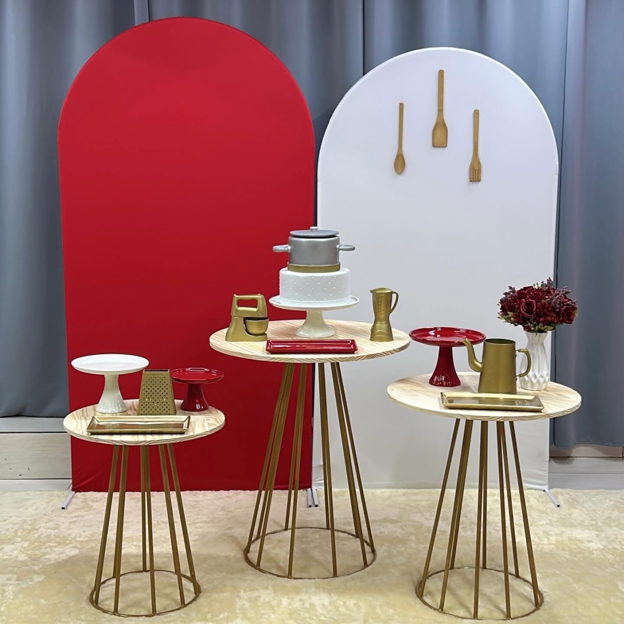Chá de Casa Nova - Branco E Vermelho - Isabela Decorações 