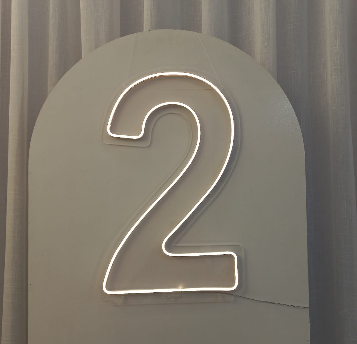 Número 2 Led - Cor Quente - alegriamagicadecoracao