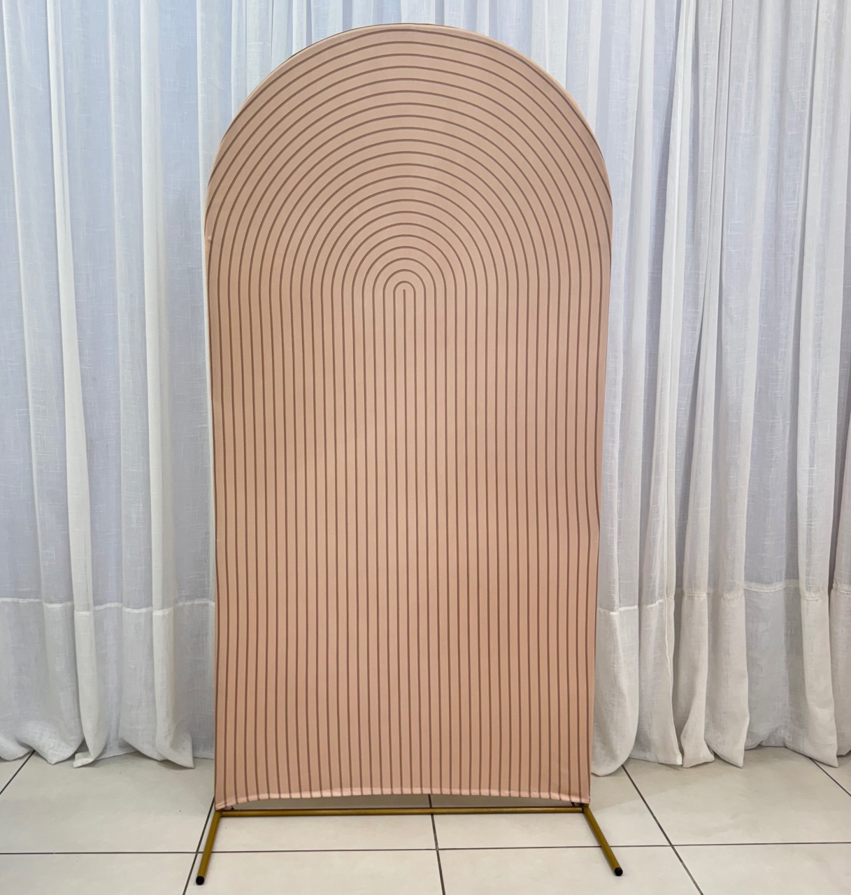 Painel Romano Com Tecido Ripado Bege - alegriamagicadecoracao