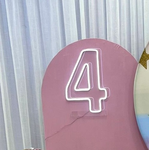 Número Led 4 - Cor Fria - alegriamagicadecoracao