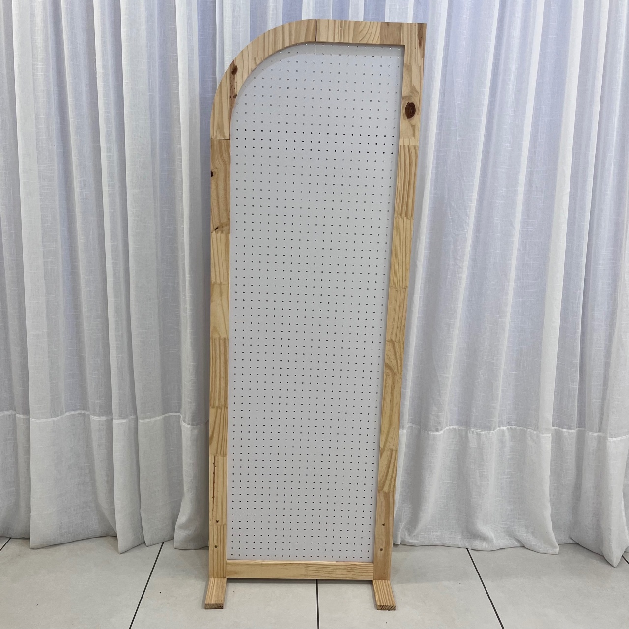 Painel Furadinho Meio Lua Branco  - alegriamagicadecoracao