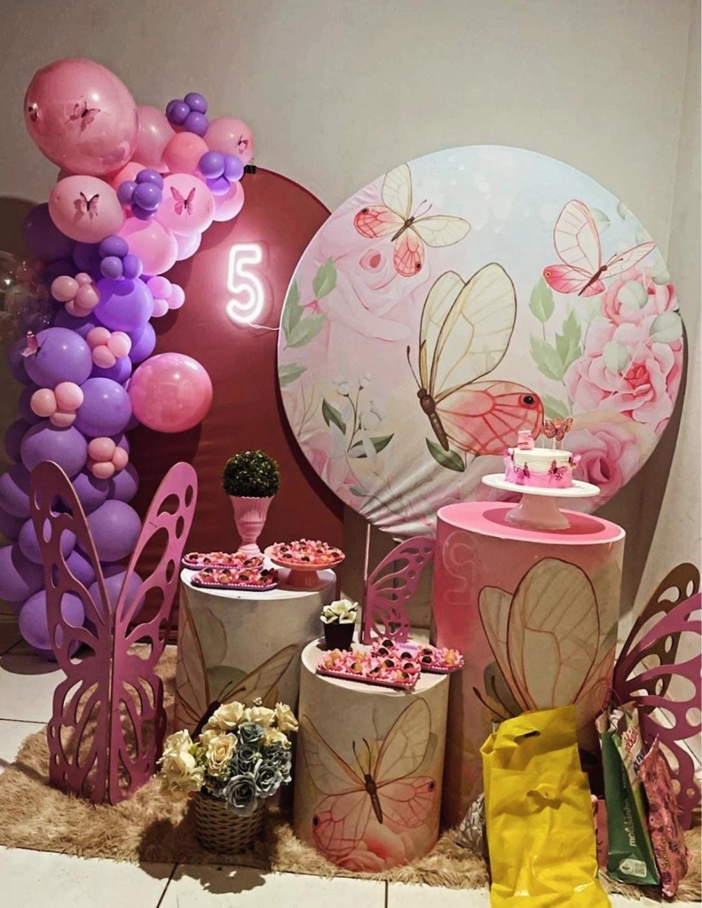 Alugue Tema Para Festa Decoração Jardim das Borboletas (Modelo 2) - Mamãe Decory