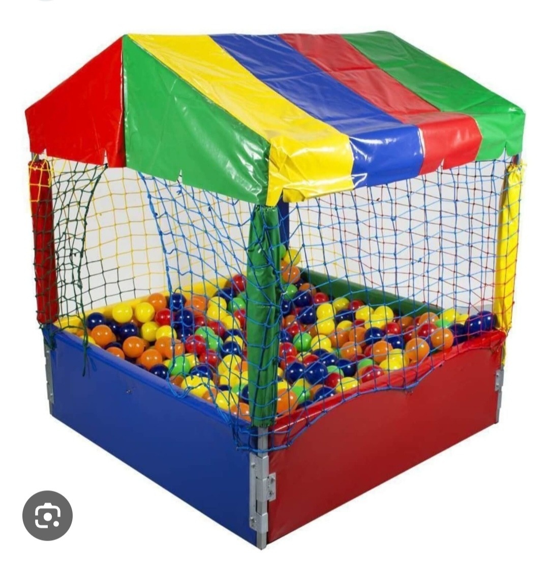 Alugue Casinha de Bolinhas Para Animar Sua Festa - Mamãe Decory