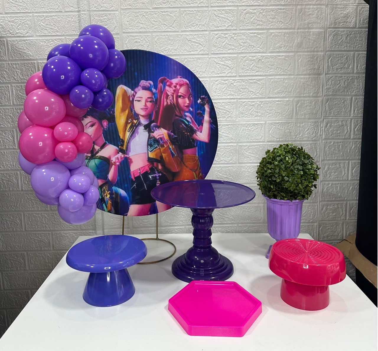 Mini Kit Guerreira Do K-Pop - VIVAZ DECORAÇÕES - PEGUE E MONTE