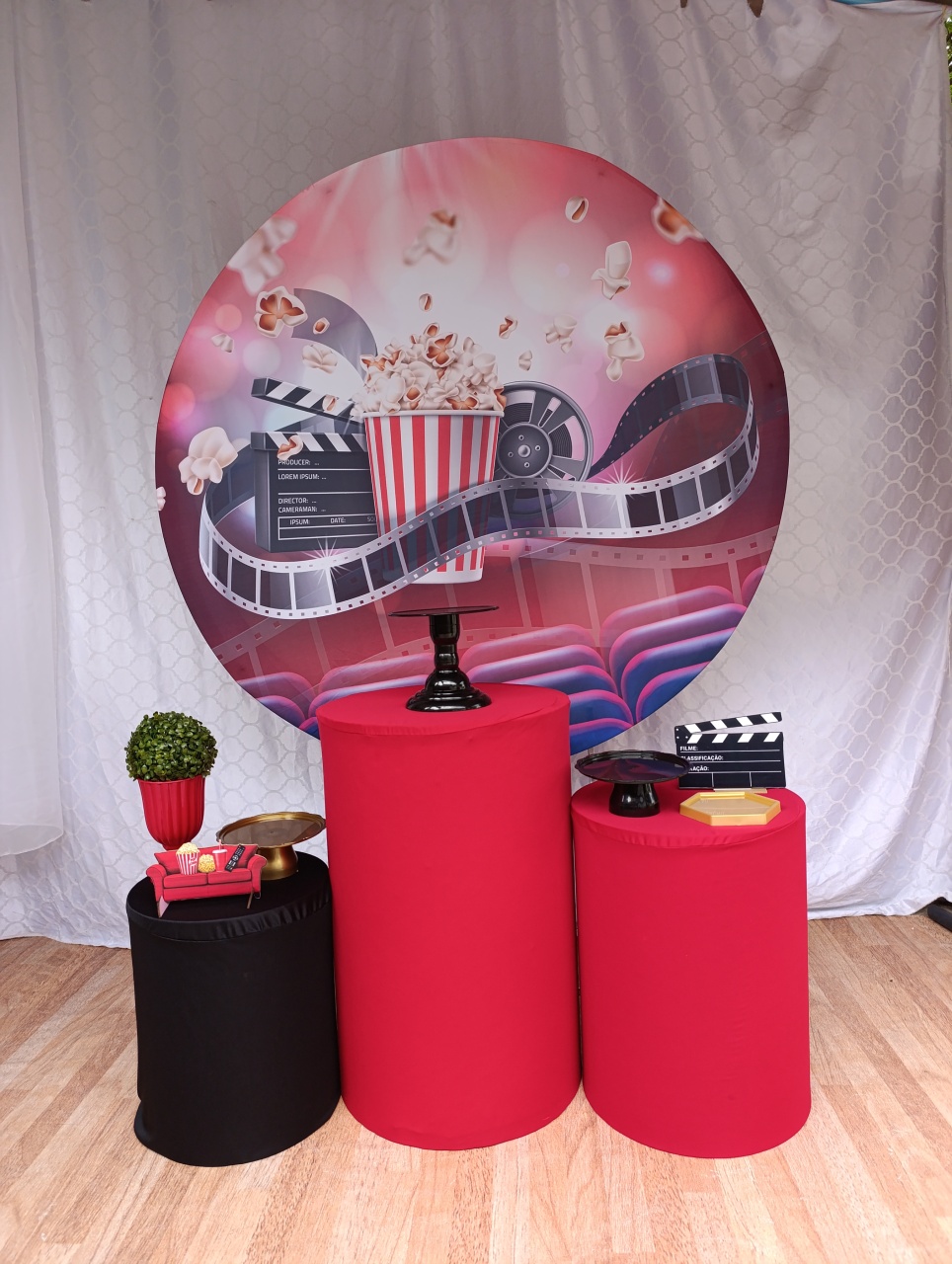 Cinema Kit Celebrar - FELIZ DATA PEGUE E MONTE 