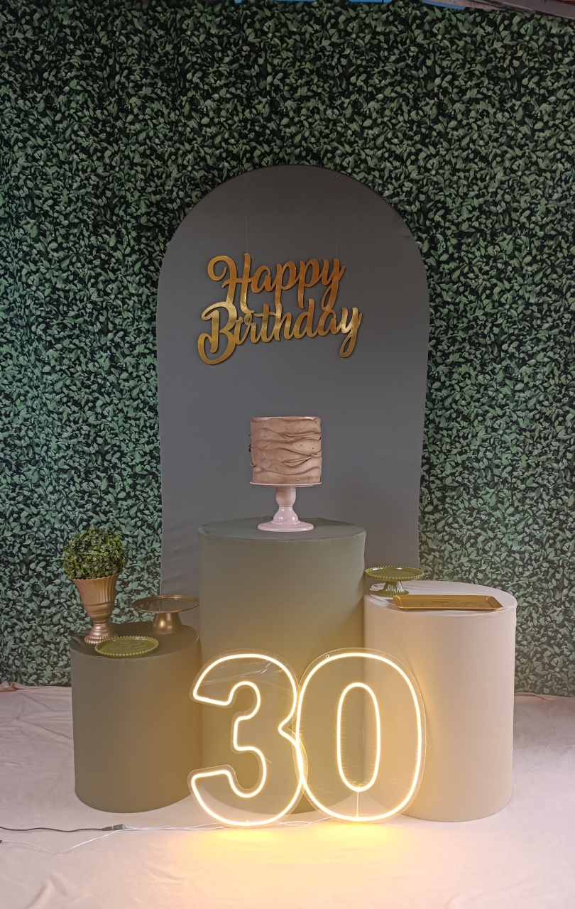Happy Brithaday Verde  - FELIZ DATA PEGUE E MONTE 