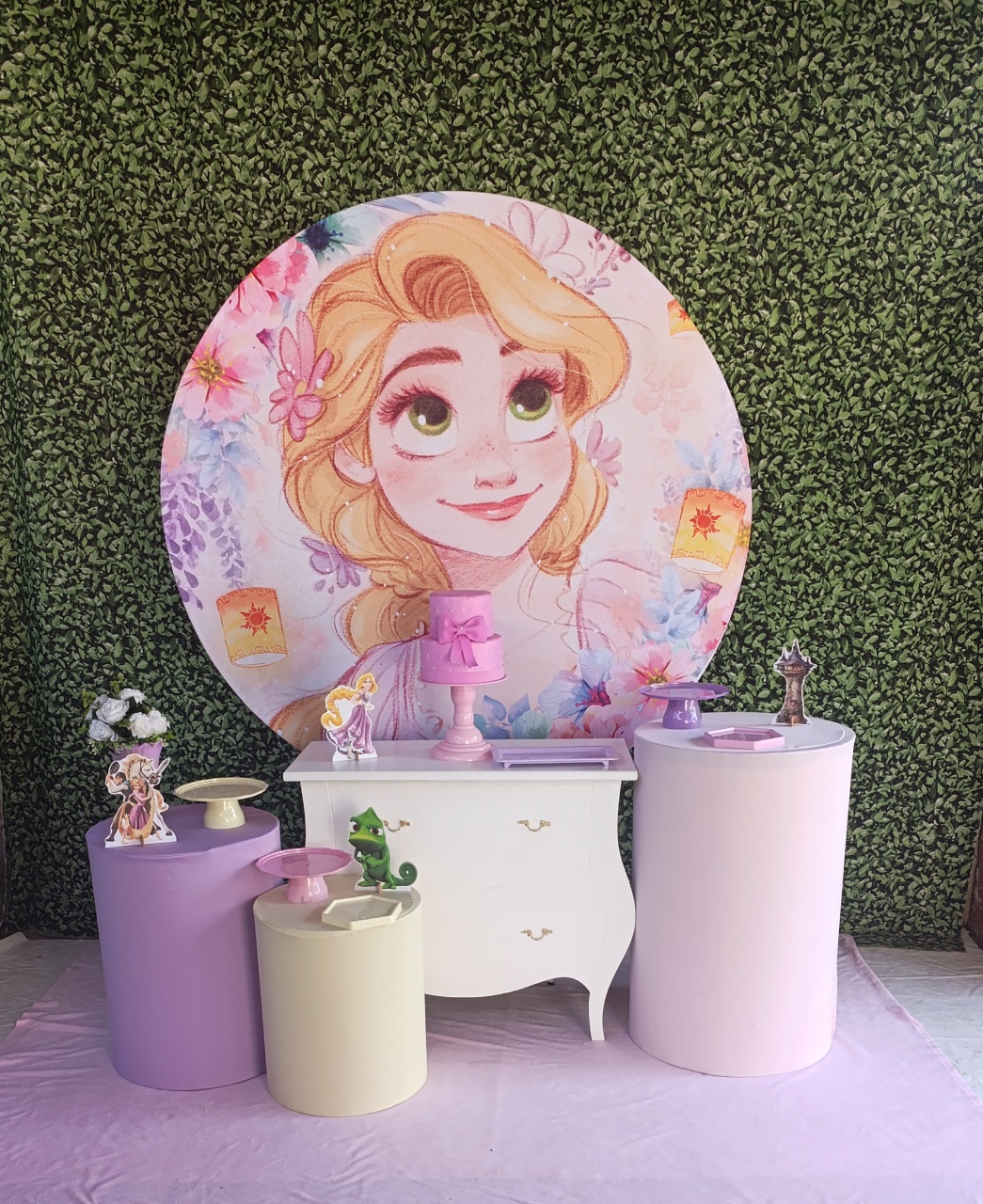 Rapunzel - Kit Comemore  - FELIZ DATA PEGUE E MONTE 