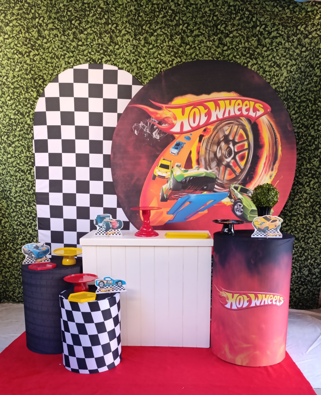 Hotwheels - Kit Felicidade  - FELIZ DATA PEGUE E MONTE 