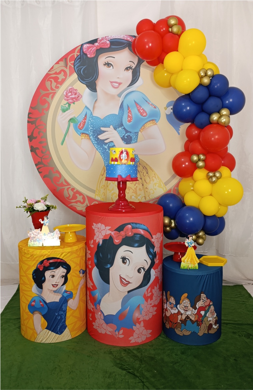 Branca de Neve- Kit Celebrar  - FELIZ DATA PEGUE E MONTE 